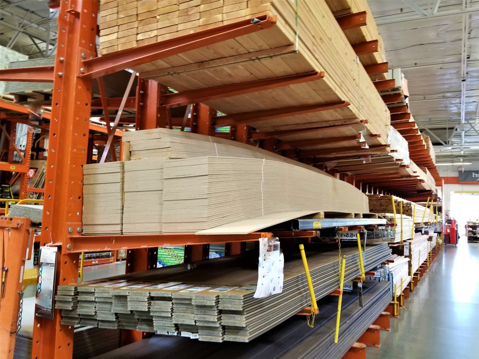 construction-shelves-of-lumber-in-various-sizes-2025-02-22-02-11-48-utc